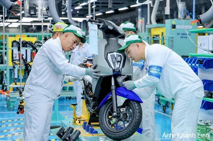 Dòng vốn FDI tiếp tục tập trung mạnh vào các ngành sản xuất
