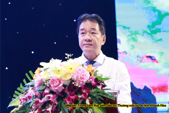 Ông Nguyễn Long Biên, Phó Chủ tịch UBND tỉnh Khánh Hòa phát biểu.