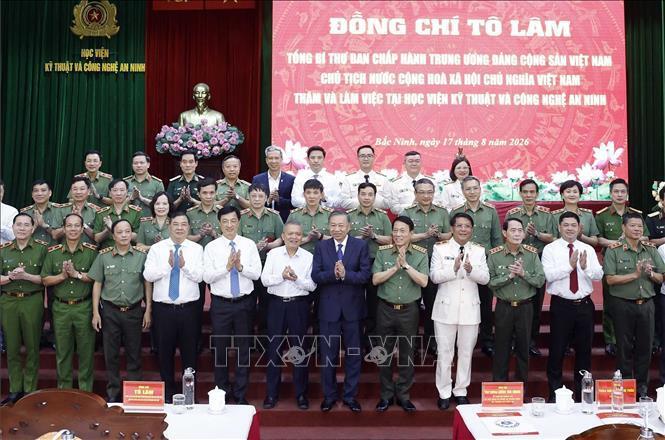 Tổng Bí thư, Chủ tịch nước Tô Lâm và các đại biểu. Ảnh: Thống Nhất/TTXVN