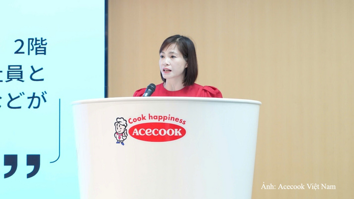 Bà Nguyễn Thị Hiền - Phó giám đốc Quỹ Bảo trợ trẻ tm Việt Nam phát biểu tại chương trình