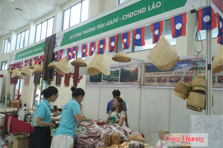 Hội chợ EWEC Đà Nẵng thúc đẩy giao thương hiệu quả giữa các doanh nghiệp trong nước với các địa phương trên tuyến hành lang kinh tế Đông - Tây.