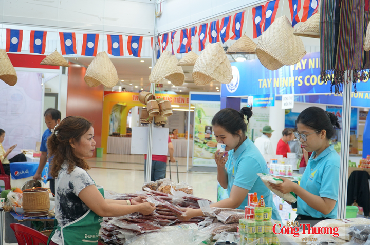 Theo ông Lê Hoàng Tài, Phó Cục trưởng Cục Xúc tiến thương mại, Hội chợ EWEC Đà Nẵng cần tiếp tục được nâng tầm để trở thành diễn đàn kết nối doanh nghiệp, thúc đẩy hình thành các chuỗi cung ứng.