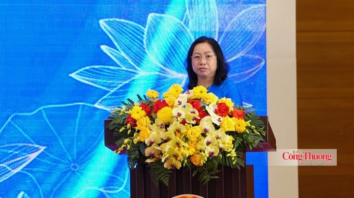 Phó Chủ tịch Tổng Liên đoàn Lao động Việt Nam - bà Thái Thu Xương.