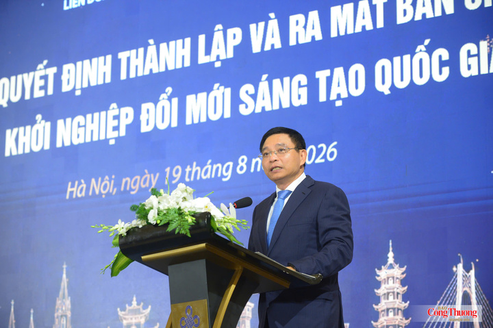 Phó Thủ tướng Chính phủ Nguyễn Văn Thắng phát biểu chỉ đạo tại sự kiện.