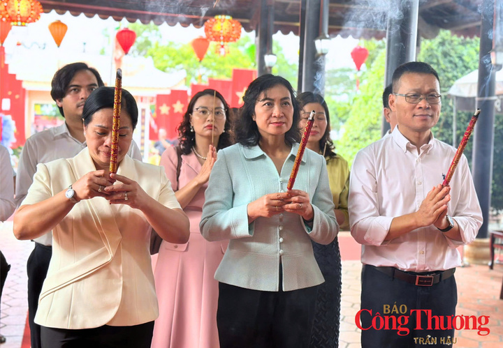 Thứ trưởng Bộ Công Thương Phan Thị Thắng làm việc với tỉnh Đồng Tháp - 14