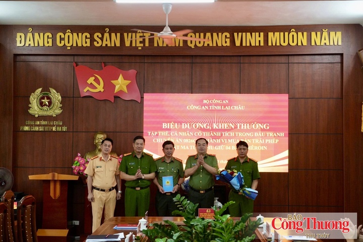 Ban Giám đốc Công an tỉnh Lai Châu biểu dương tập thể, cá nhân có thành tích trong triệt phá thành công Chuyên án 0826C.