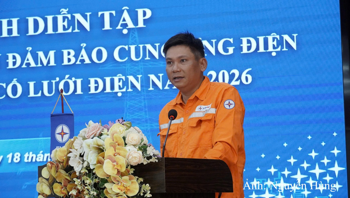 Ông Phạm Trung Nghĩa - Phó Giám đốc Công ty, Trưởng Ban Chỉ đạo diễn tập phát biểu phát động buổi diễn tập