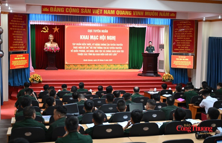 Quang cảnh hội nghị tập huấn.