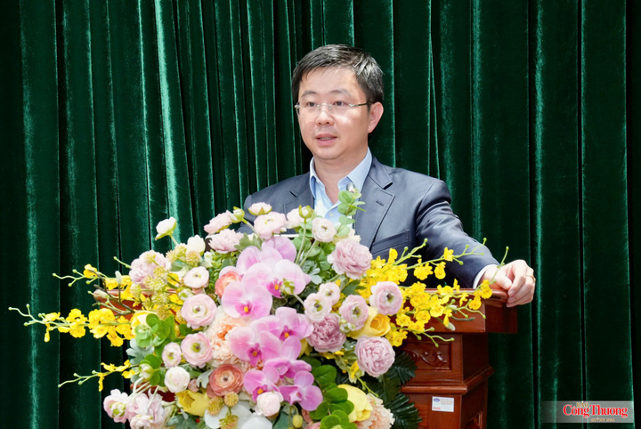 Thứ trưởng Bộ Khoa học và Công nghệ Bùi Hoàng Phương