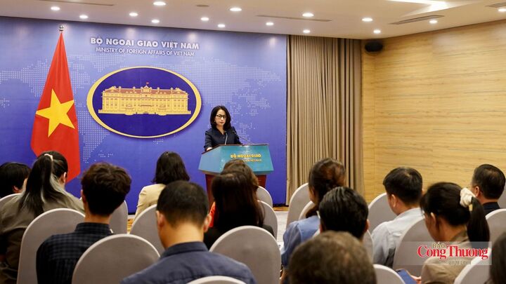Người phát ngôn Bộ Ngoại giao Phạm Thu Hằng thông tin về loạt hoạt động đối ngoại quan trọng của lãnh đạo Đảng, Nhà nước và Bộ Ngoại giao Việt Nam.