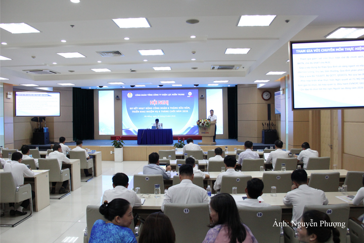 Công đoàn Tổng công ty Điện lực miền Trung (EVNCPC) tổ chức Hội nghị sơ kết hoạt động 6 tháng đầu năm, triển khai nhiệm vụ các tháng còn lại của năm 2026.