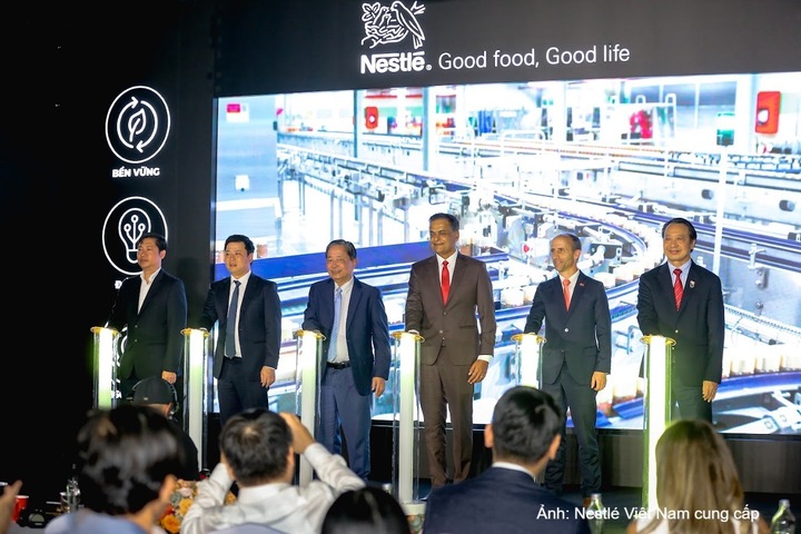 Nestlé Việt Nam chú trọng phát triển nguồn nhân lực kỹ thuật để làm chủ dây chuyền mới.