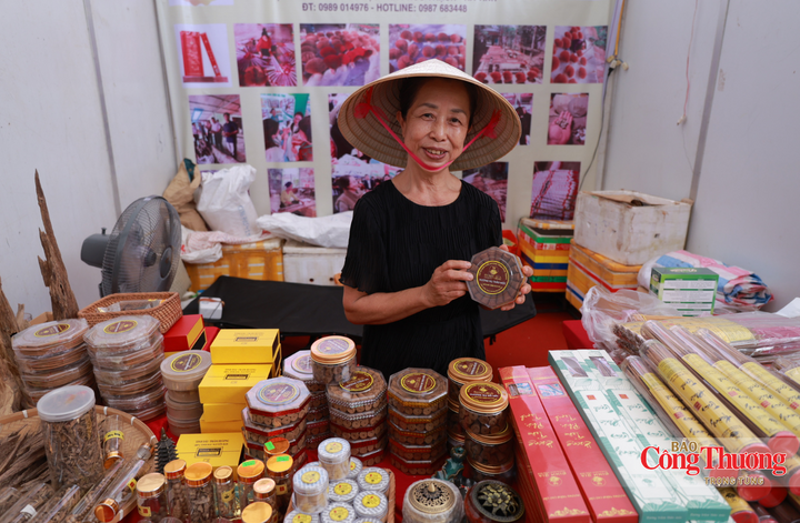 Hội chợ có sự tham gia của gần 180 doanh nghiệp, hợp tác xã, cơ sở công nghiệp nông thôn, cơ sở sản xuất, kinh doanh đến từ 26 tỉnh, thành phố và các doanh nghiệp, địa phương trong tỉnh.