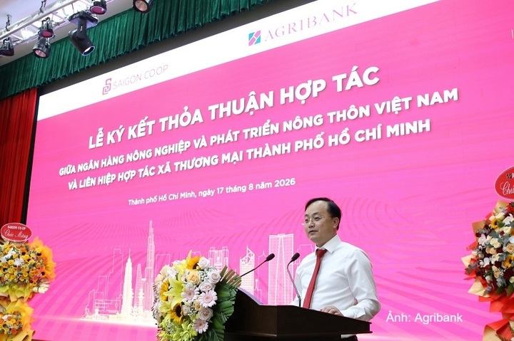 Ông Tô Huy Vũ, Chủ tịch Hội đồng Thành viên Agribank phát biểu tại lễ ký kết.