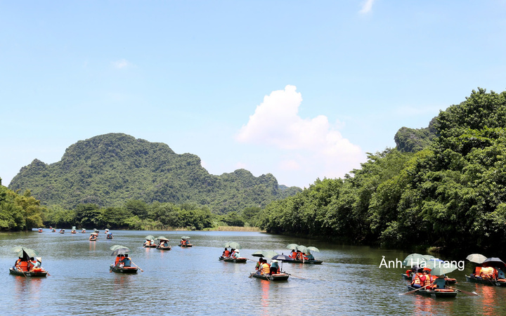 Bộ Văn hóa, Thể thao và Du lịch đề nghị tăng cường công tác quản lý hoạt động du lịch và bảo đảm an toàn cho khách du lịch.