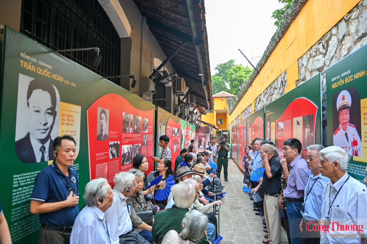 Trưng bày chuyên đề “Tâm son, chí thép” tại Di tích Nhà tù Hỏa Lò.