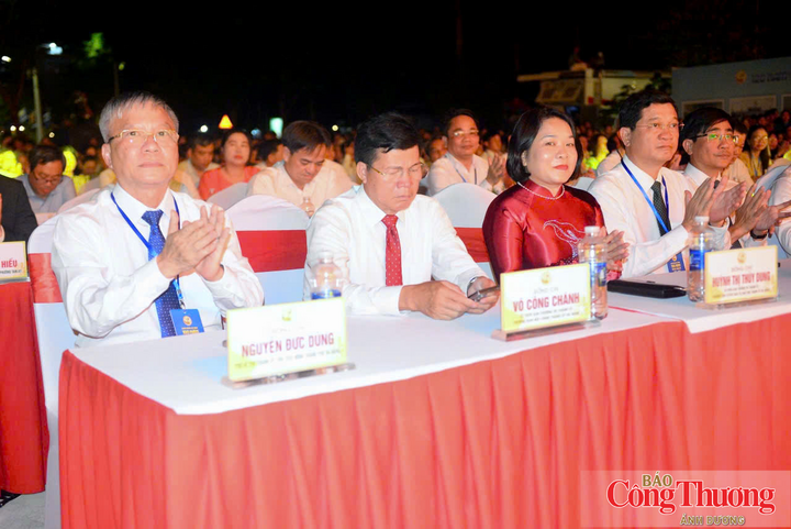 Lãnh đạo thành phố Đà Nẵng tham dự buổi lễ