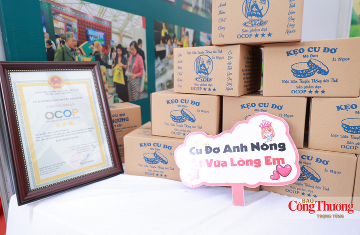 Đặc sản vùng miền 'đắt khách' tại Hội chợ miền Trung – Tây Nguyên 2026 - 12