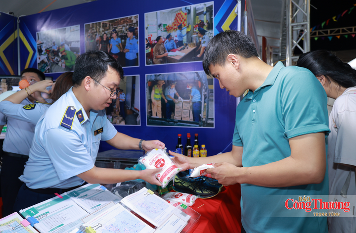 Thông qua hoạt động tại hội chợ, Chi cục Quản lý thị trường tỉnh Hà Tĩnh tiếp tục đẩy mạnh công tác tuyên truyền, phổ biến pháp luật, nâng cao nhận thức của người dân, doanh nghiệp và hộ kinh doanh trong việc chấp hành các quy định về sản xuất, kinh doanh hàng hóa.