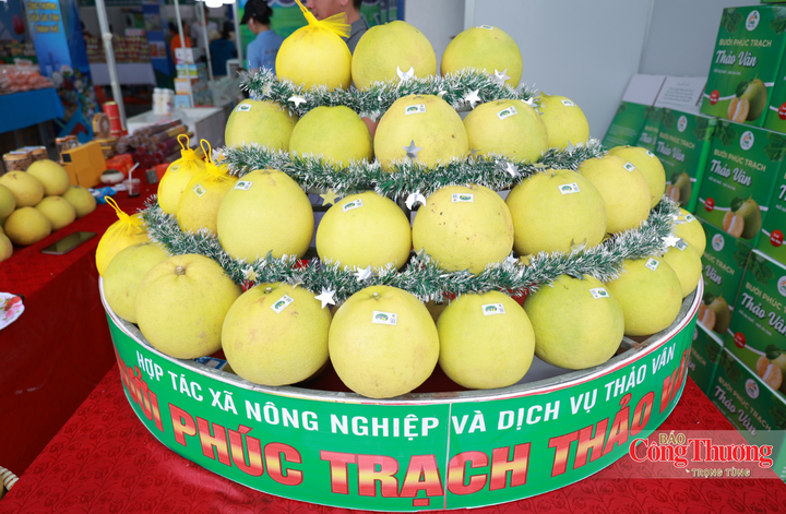 Đặc sản vùng miền 'đắt khách' tại Hội chợ miền Trung – Tây Nguyên 2026 - 10