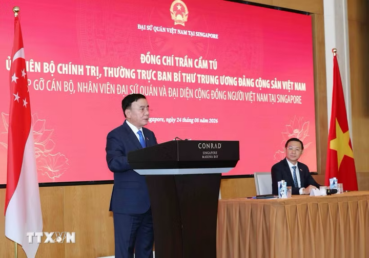 Thường trực Ban Bí thư Trần Cẩm Tú phát biểu tại buổi gặp mặt. Ảnh: Phương Hoa/TTXVN