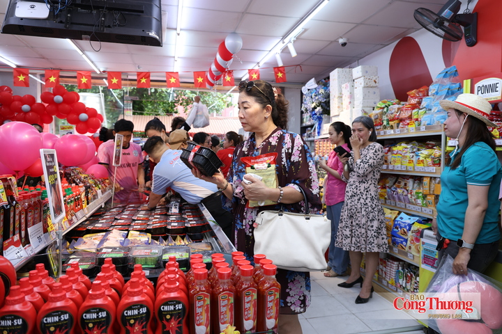 Sức mua trong nước tiếp tục là một điểm tựa quan trọng của tăng trưởng