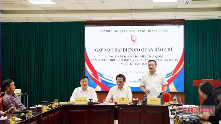 Toàn cảnh hội nghị.