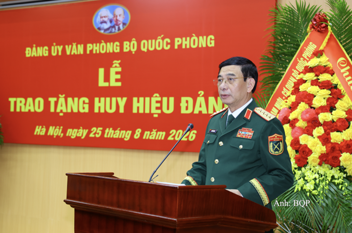 Đại tướng Phan Văn Giang phát biểu tại buổi lễ.