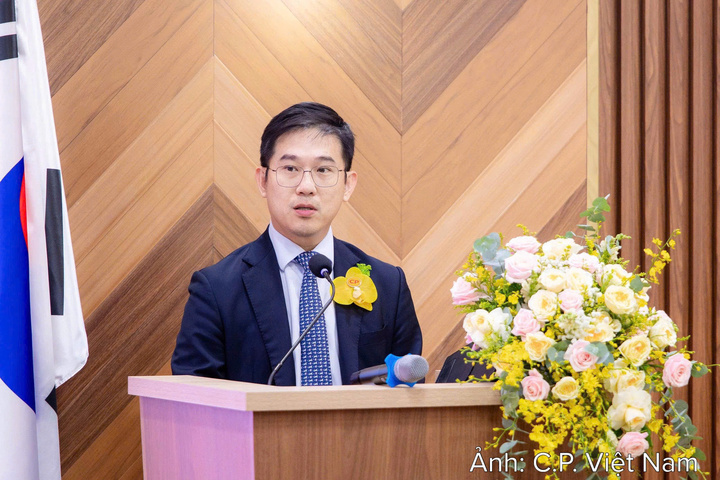 Ông Pawalit Ua-amornwanit, Tổng Giám đốc C.P. Việt Nam phát biểu tại sự kiện.