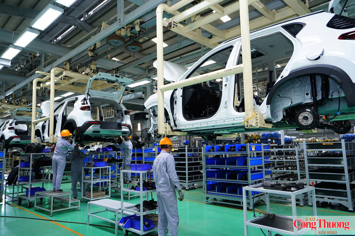 Nâng sức cạnh tranh, mở đường cho công nghiệp Việt Nam bứt phá. Ảnh: Cấn Dũng