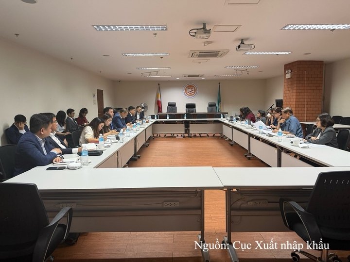 Đoàn công tác đã làm việc với Ủy ban Thuế quan Philippines