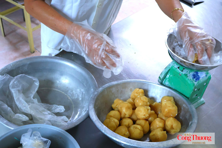 Người hơn bốn thập kỷ giữ trọn vị bánh Trung thu truyền thống - 6
