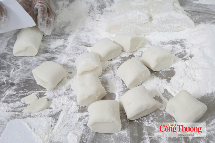 Người hơn bốn thập kỷ giữ trọn vị bánh Trung thu truyền thống - 5