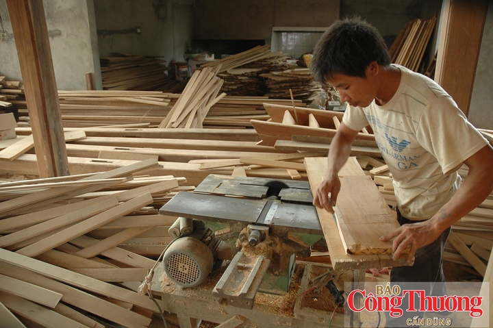 Sản xuất gỗ hướng tới mở rộng thị trường trên nền tảng số.
