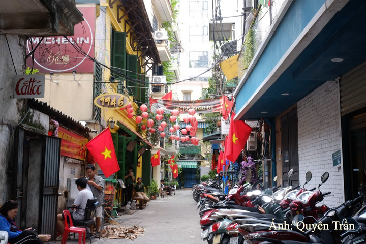 Hà Nội rực rỡ cờ hoa trước thềm Quốc khánh 2/9 - 11