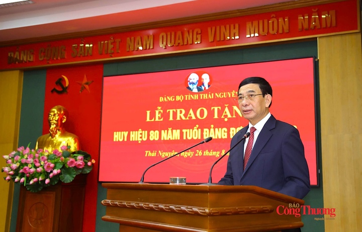 Đại tướng Phan Văn Giang phát biểu tại Lễ trao tặng.
