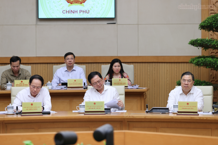 Phó Thủ tướng Thường trực Phạm Gia Túc, Phó Thủ tướng Hồ Quốc Dũng, Phó Thủ tướng Lê Tiến Châu tham dự phiên họp - Ảnh: chinhphu/Nhật Bắc