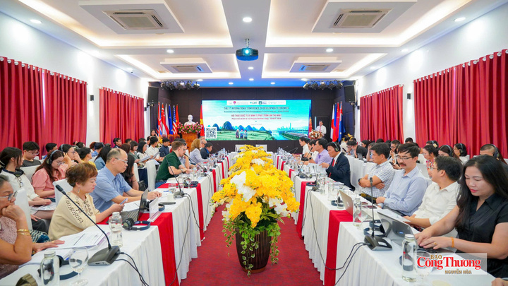 Toàn cảnh hội thảo.