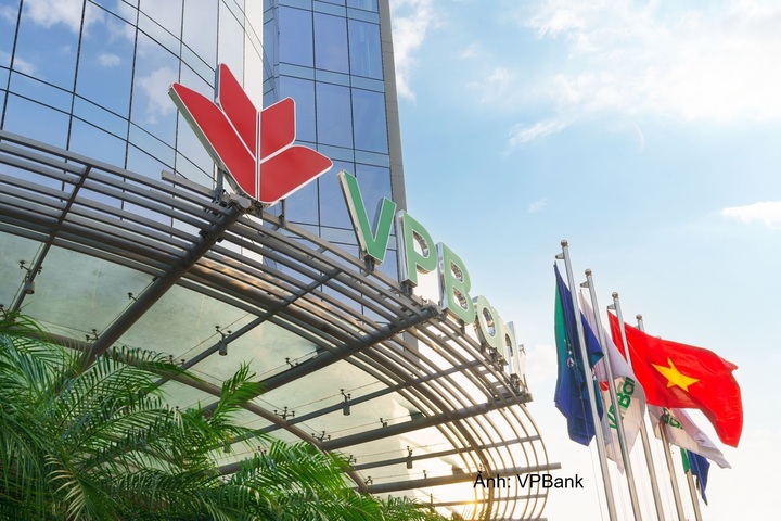 Giữa làn sóng tăng vốn, tìm cổ đông ngoại, VPBank có lợi thế gì? - 1