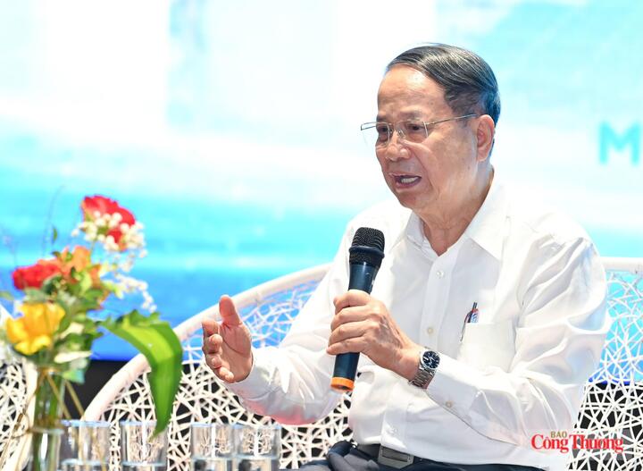 Chuyên gia kinh tế PGS.TS Ngô Trí Long, Hiệp hội Tư vấn tài chính Việt Nam. Ảnh: Nam Nguyễn