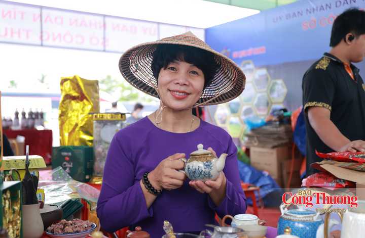 Bệ phóng giao thương, nâng tầm sản phẩm địa phương từ hội chợ lớn - 3