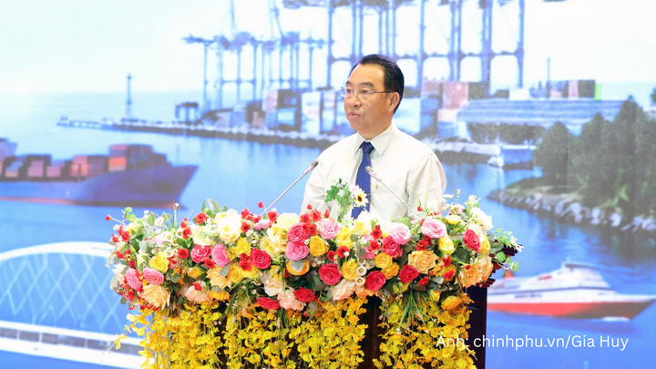 Chủ tịch UBND tỉnh Cà Mau Lữ Quang Ngời phát biểu tại Hội nghị.