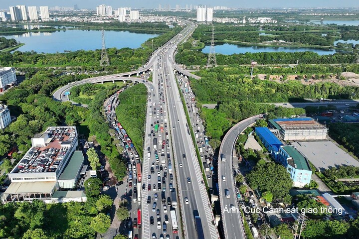 Dự báo lưu lượng phương tiện giao thông trên tuyến cao tốc Pháp Vân - Cao Bồ sẽ gia tăng trong dịp nghỉ lễ Quốc khánh 2/9.