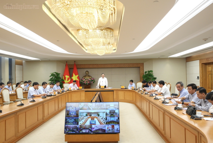 Phó Thủ tướng Thường trực Chính phủ Phạm Gia Túc chủ trì cuộc họp về rà soát tiến độ các công trình, dự án quan trọng quốc gia, trọng điểm ngành năng lượng - Ảnh: chinhphu.vn/Nguyễn Hoàng