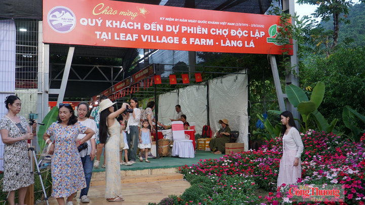 Tuần lễ Du lịch “Hải Vân đánh thức đại ngàn” năm 2026 và Phiên chợ Độc lập diễn ra từ ngày 28/8/2026 – 2/9/2026 tại tổ dân phố Nam Mỹ (phường Hải Vân, TP. Đà Nẵng) với chuỗi hoạt động văn hóa, du lịch gắn với thương mại xuyên suốt.