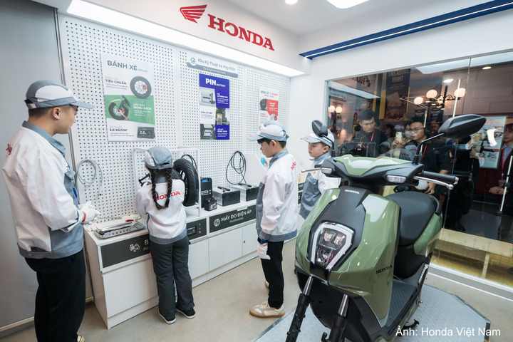 Trung tâm công nghệ xe máy điện Honda.