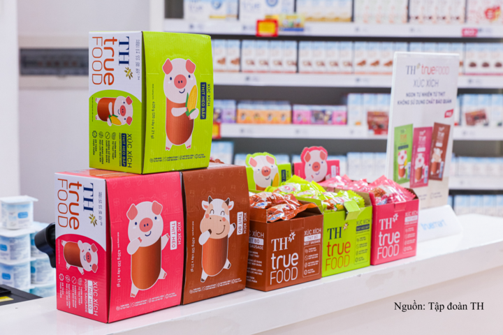 Xúc xích tiệt trùng TH true FOOD 21g có 3 vị: Thịt heo, thịt bò, thịt heo bắp.