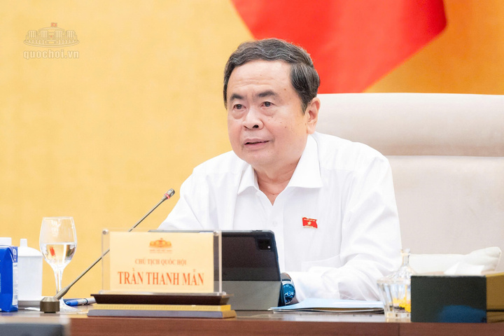 Chủ tịch Quốc hội Trần Thanh Mẫn ký ban hành 7 Nghị quyết về công tác nhân sự, tổ chức.