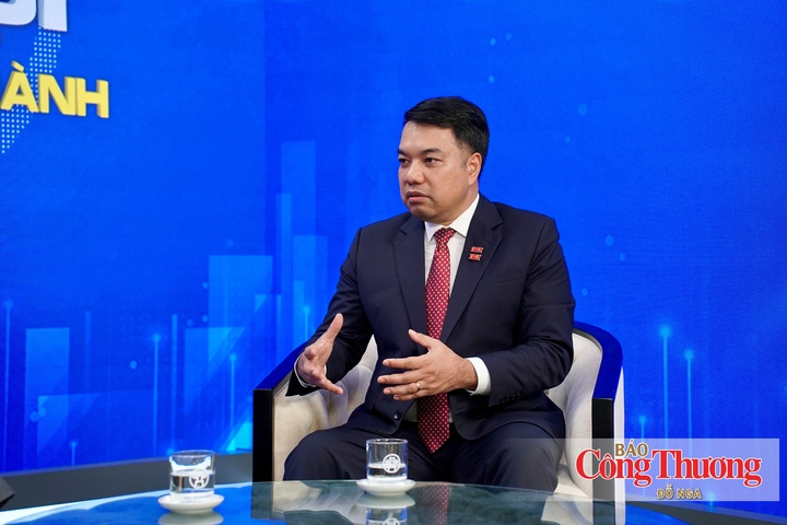 Ông Mạc Quốc Anh, Ủy viên Ủy ban Trung ương Mặt trận Tổ quốc Việt Nam; Bí thư Đảng ủy, Phó Chủ tịch kiêm Tổng Thư ký HANOISME.