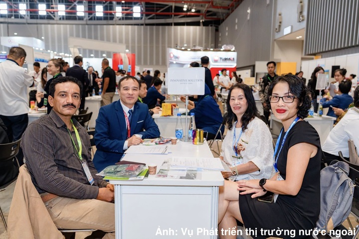 Các chương trình kết nối giao thương tại Vietnam International Sourcing tạo ra các cơ hội cho doanh nghiệp Việt tiếp cận thị trường quốc tế.